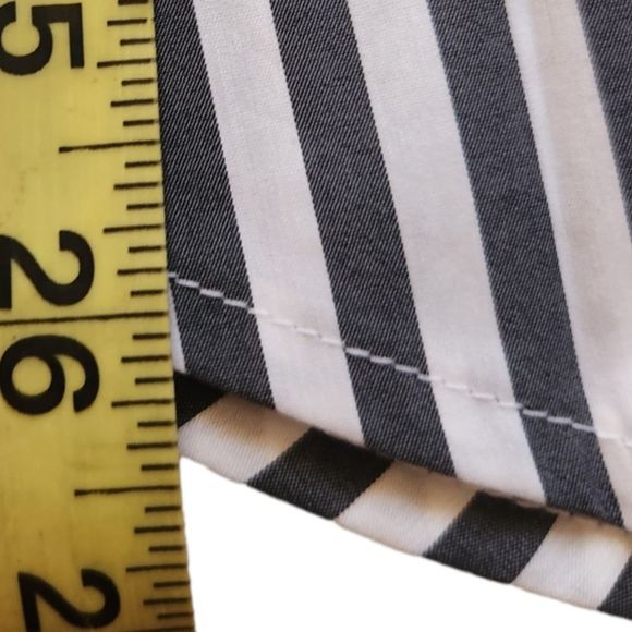 Worthington Shirt Womens Button down Gray White Stripes Size Large - Picture 10 of 10